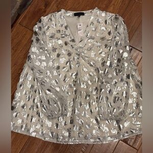 Lane Bryant Holiday Blouse White Silver Flowers Brand New Long Sleeve 18